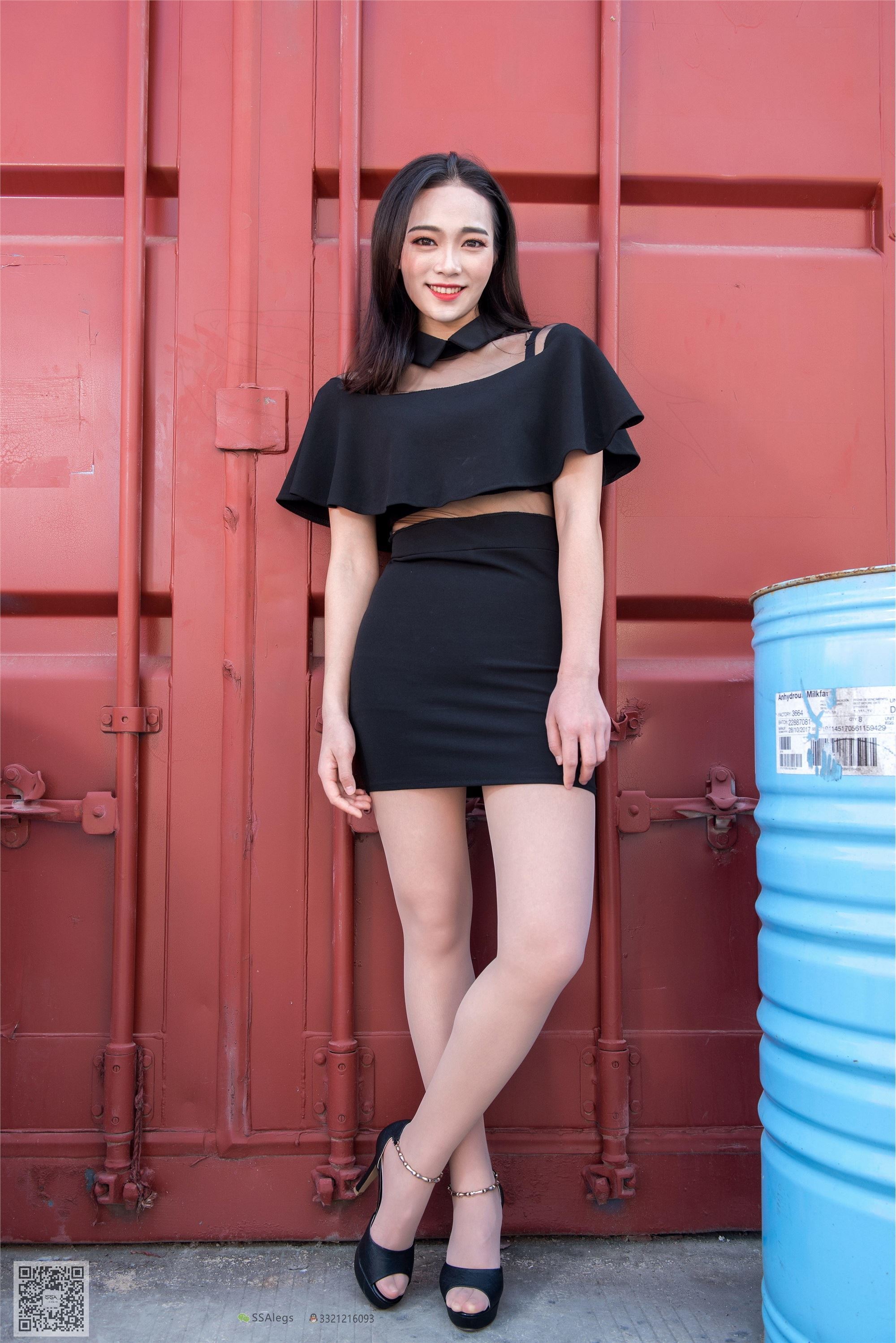 SSA丝社 NO.042 治愈系笑容高姐小凤文艺街拍